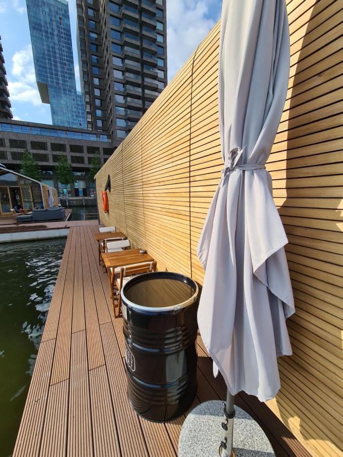 Wikkelboats At Floating Rotterdam Rijnhaven Villa Exterior photo
