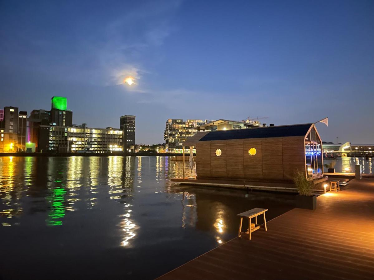 Wikkelboats At Floating Rotterdam Rijnhaven Villa Exterior photo