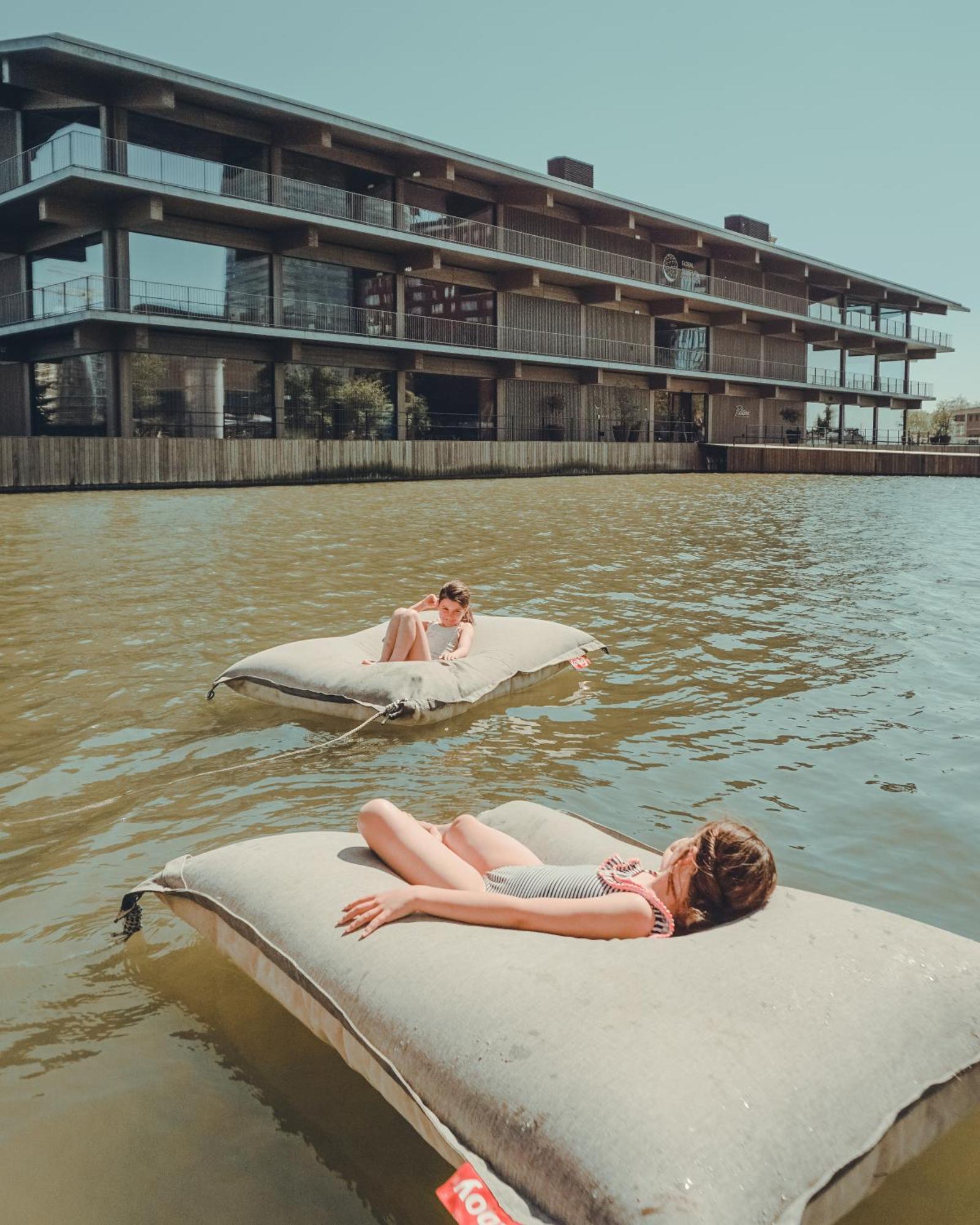 Wikkelboats At Floating Rotterdam Rijnhaven Villa Exterior photo